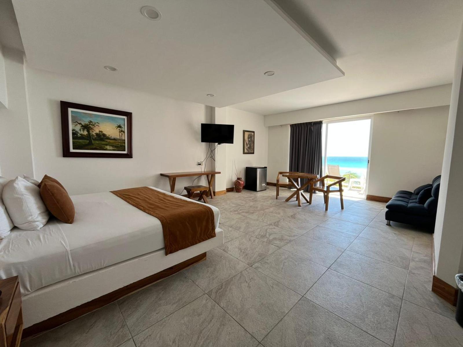 Hotel & Museo Casa Turquesa Cancún Extérieur photo