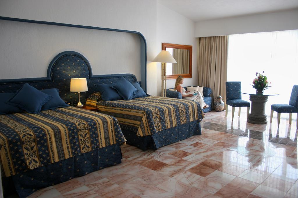 Hotel & Museo Casa Turquesa Cancún Extérieur photo